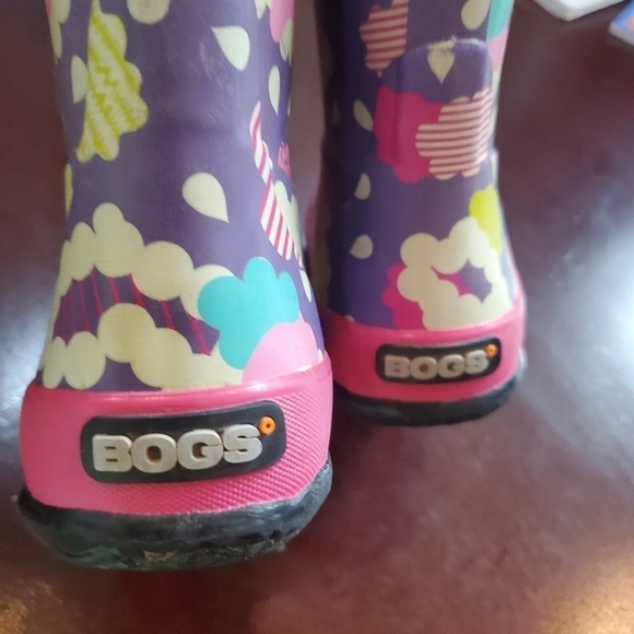 Bogs Skipper Clouds Purple Sz. 3 Rain Boots - Picture 5 of 7